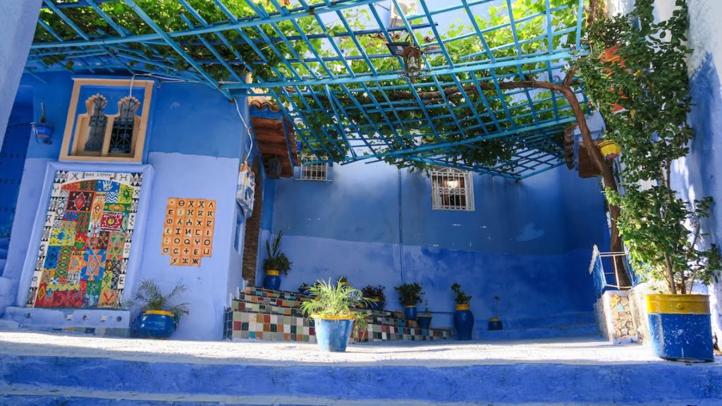 Tonnelle dans les ruelles de Chefchaouen