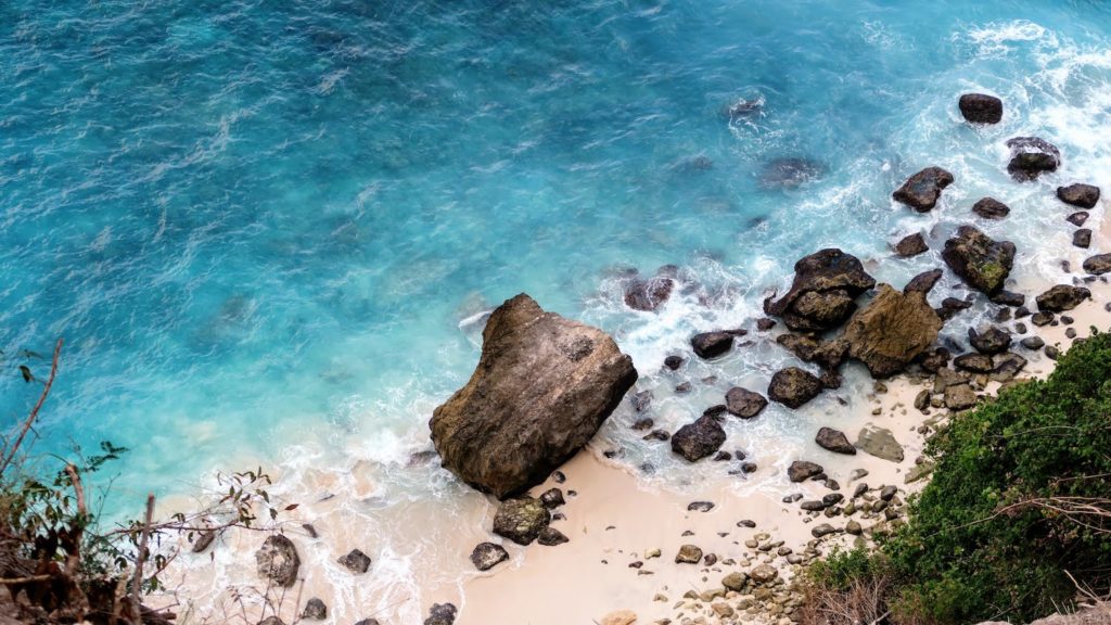 Plage de Suwehan Beach à Nusa Penida, Bali