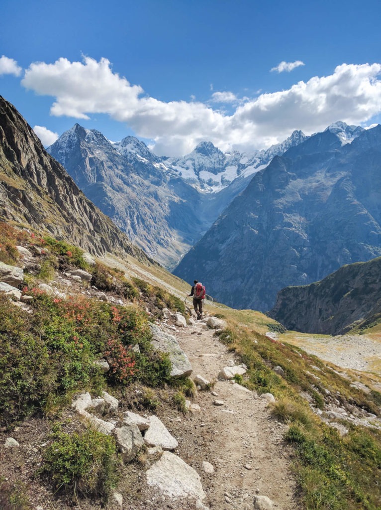Sentier de randonnée dans la vallée de la Lavey
